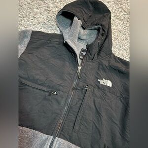 THE NORTH FACE MEDIUM ✨ polartech Men's Black and Gray Jacket hooded good cond